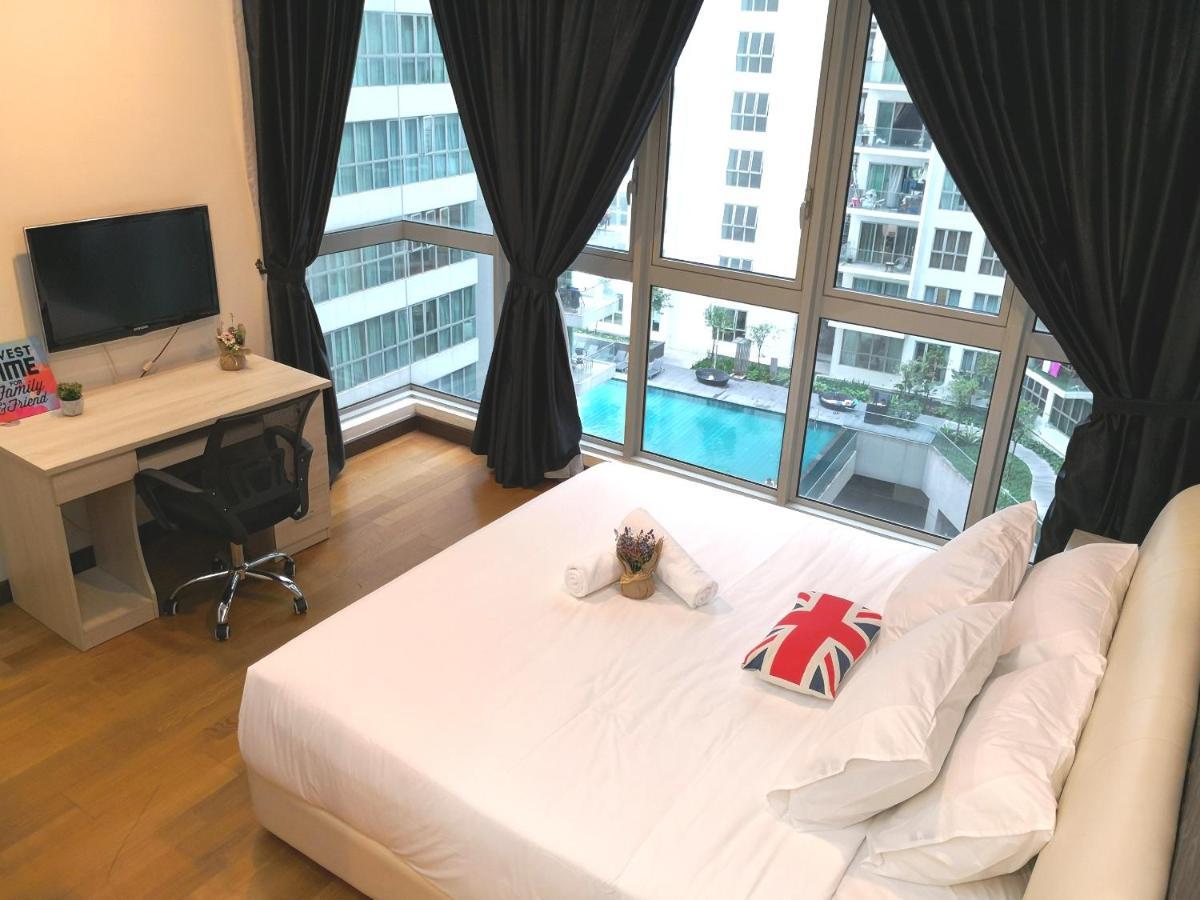 Klcc Inifinity Pool - The Regalia Residences & Suites By Kl Minsu Kuala Lumpur Exteriör bild