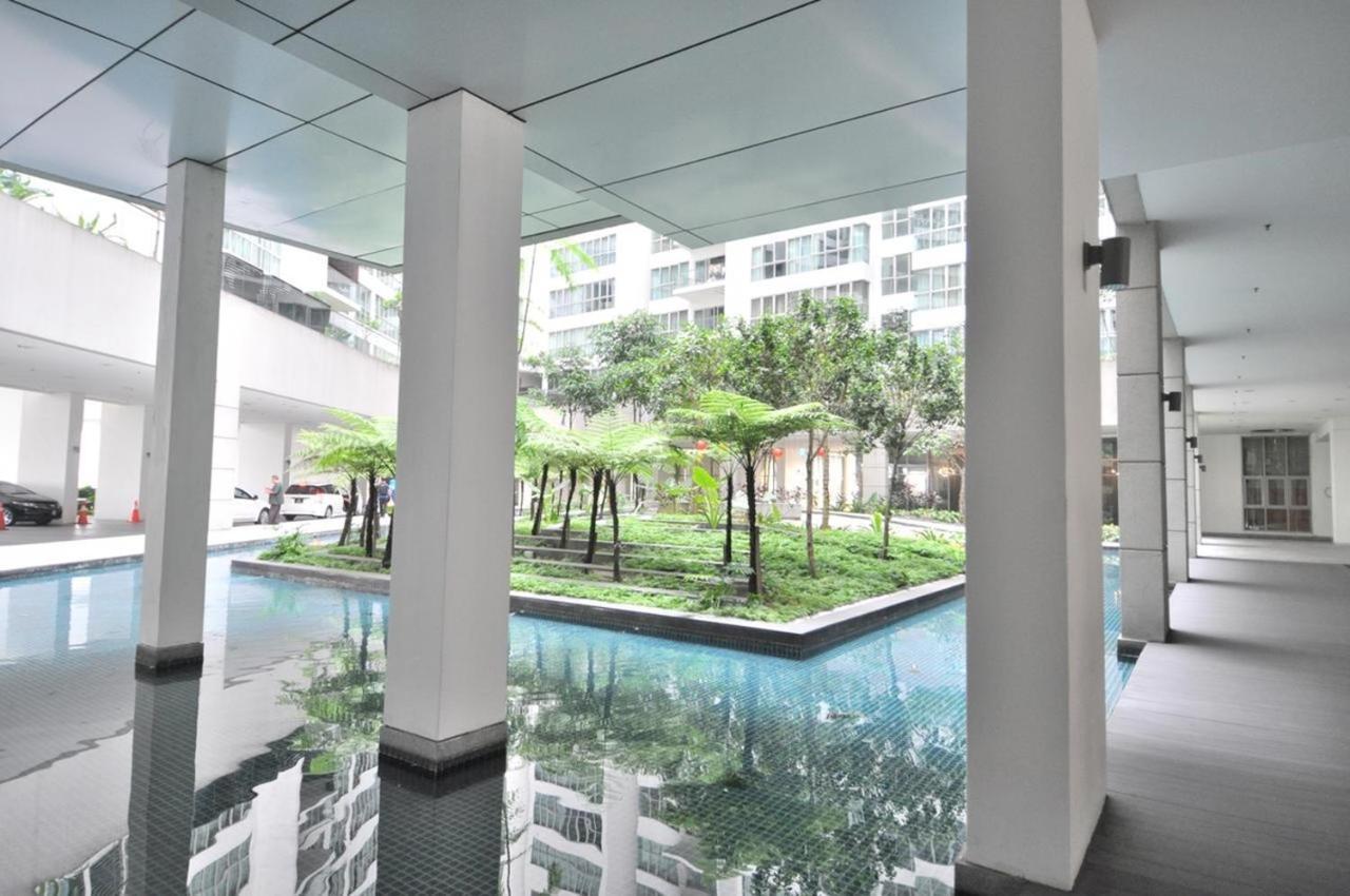 Klcc Inifinity Pool - The Regalia Residences & Suites By Kl Minsu Kuala Lumpur Exteriör bild