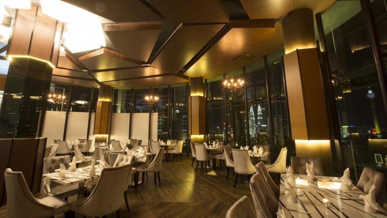 Klcc Inifinity Pool - The Regalia Residences & Suites By Kl Minsu Kuala Lumpur Exteriör bild